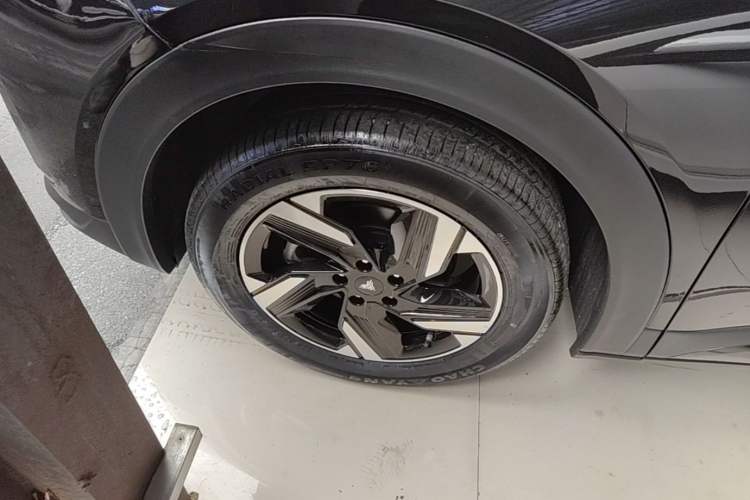 Used NETA X 2024 500 Prestige Edition Left Front Wheel Hub