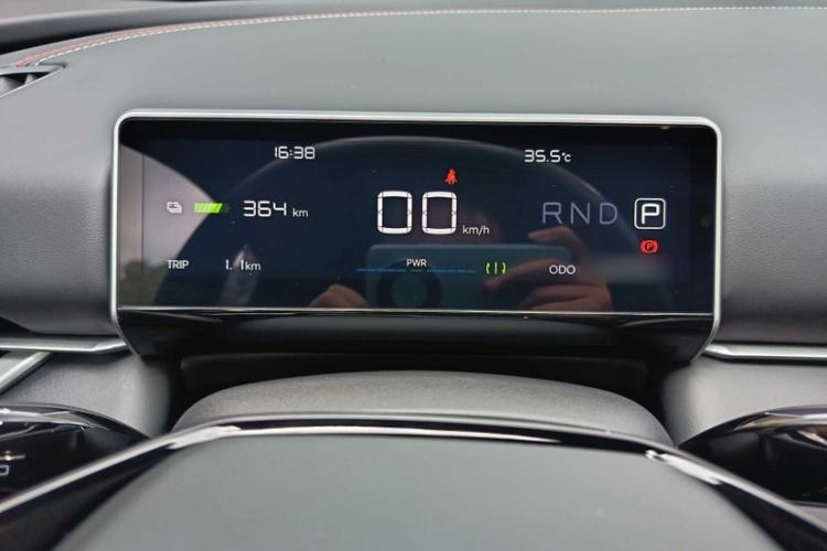 Used NETA X 2025 500 Air Interior 6