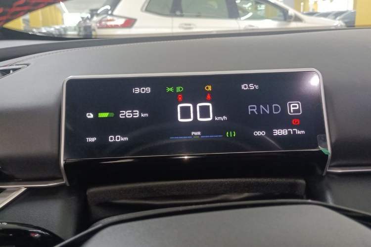 Used NETA X 2025 500 Industry Edition Odometer Close Up