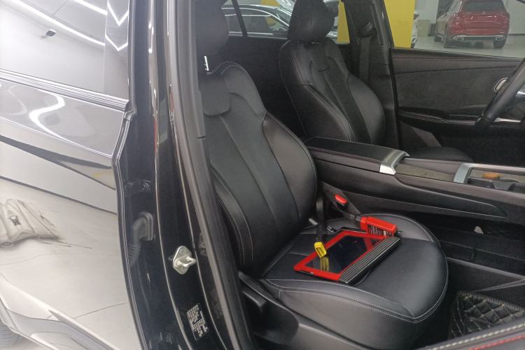 Used NETA X 2025 500 Industry Edition Right Front Seat
