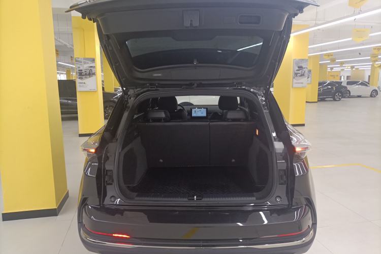Used NETA X 2025 500 Industry Edition Trunk