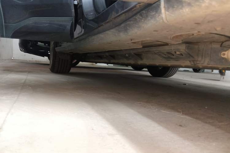 Used NETA X 2025 500 Air Right Side Sill