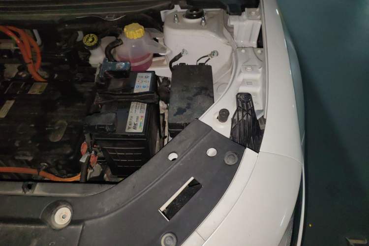 Used NETA X 2025 500 Air Engine Bay Left