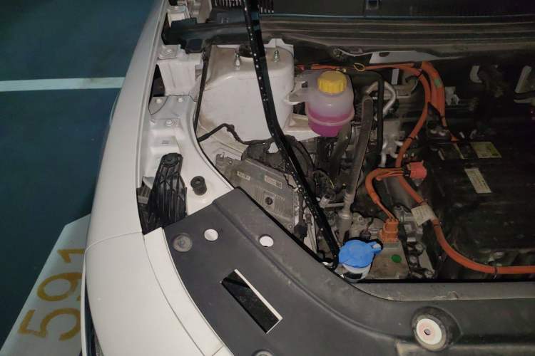 Used NETA X 2025 500 Air Engine Bay Right
