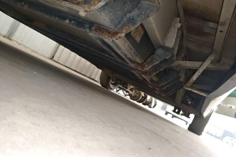 Used New Gonow Aoteng 2022 Pure Electric Van 41.93 kWh Hengtian Guoxuan Chassis Front Left