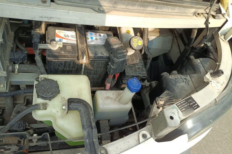 Used New Gonow Aoteng 2022 Pure Electric Van 41.93 kWh Hengtian Guoxuan Engine Bay Left