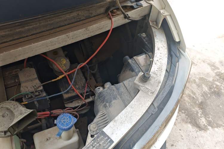 Used New Gonow Aoteng  Engine Bay Left
