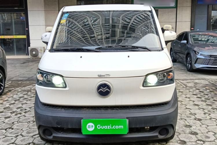 Used New Gonow Aoteng 2022 Pure Electric Van 41.93 kWh Hengtian Guoxuan Front
