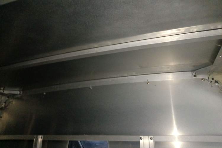 Used New Gonow Aoteng 2022 Pure Electric Van 41.93 kWh Hengtian Guoxuan Headliner