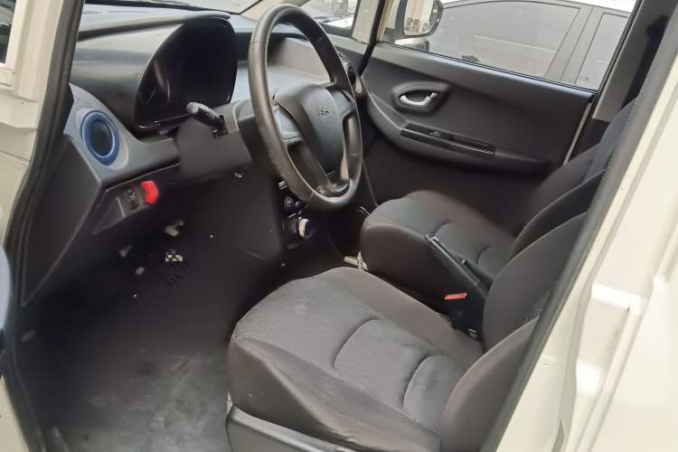 Used New Gonow Aoteng 2022 Pure Electric Van 41.93 kWh Hengtian Guoxuan Left Front Seat