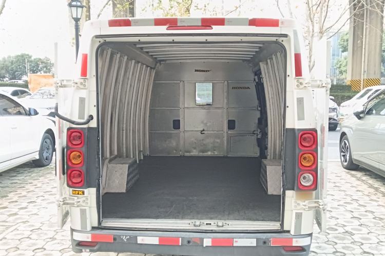 Used New Gonow Aoteng 2022 Pure Electric Van 41.93 kWh Hengtian Guoxuan Trunk