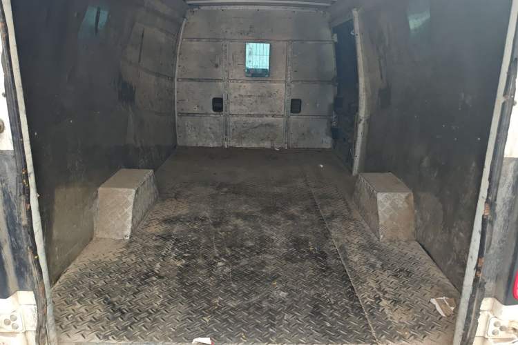 Used New Gonow Aoteng  Trunk