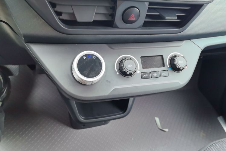 Used New Gonow Aoteng 2024 Pro Standard Edition 41.93 kWh Tianjin Hengtian Gear Lever