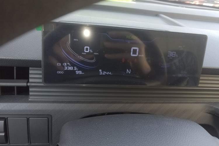 Used New Gonow Aoteng 2024 Pro Standard Edition 41.93 kWh Tianjin Hengtian Instrument Cluster