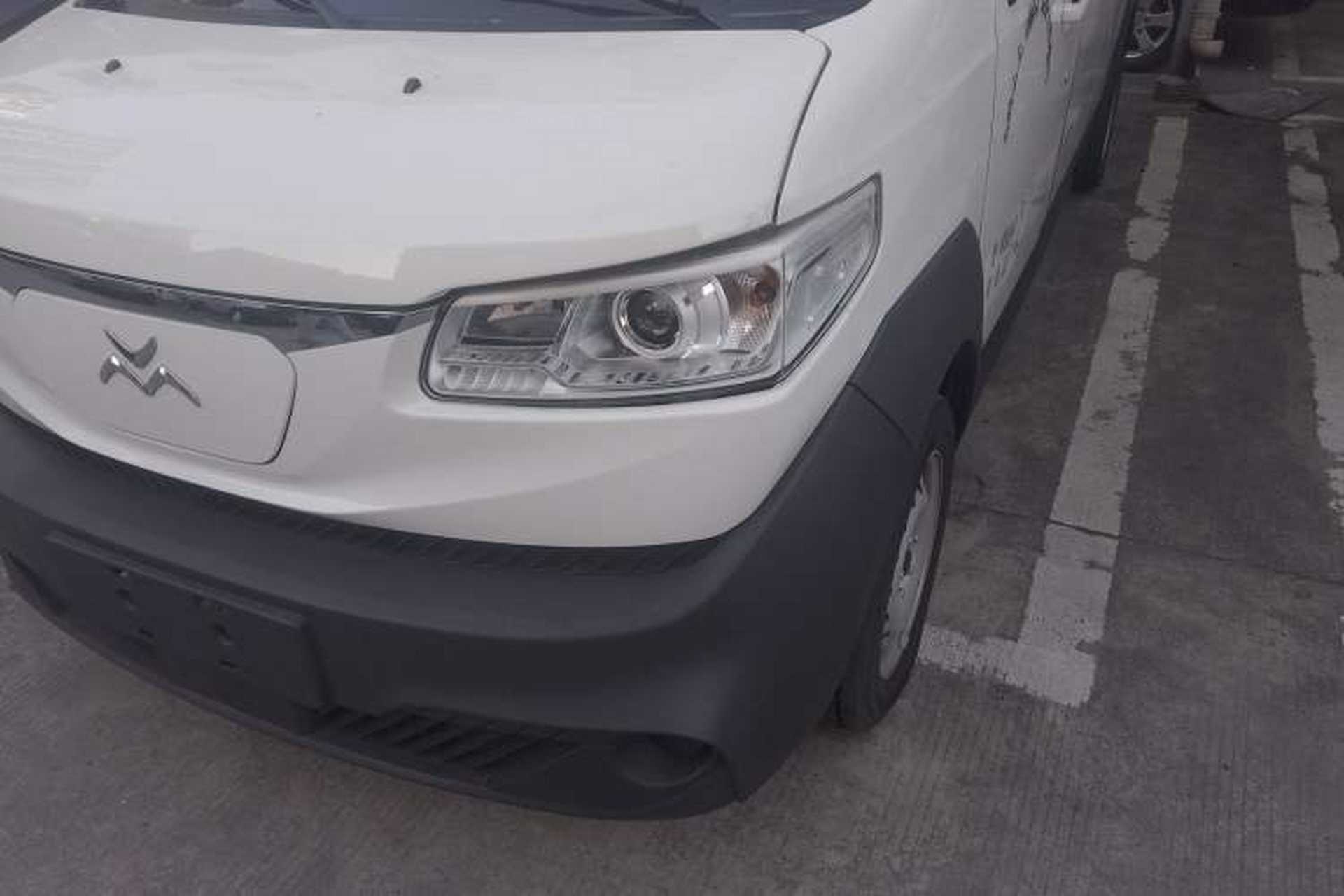 Used New Gonow Aoteng 2024 Pro Standard Edition 41.93 kWh Tianjin Hengtian Left Front Headlight