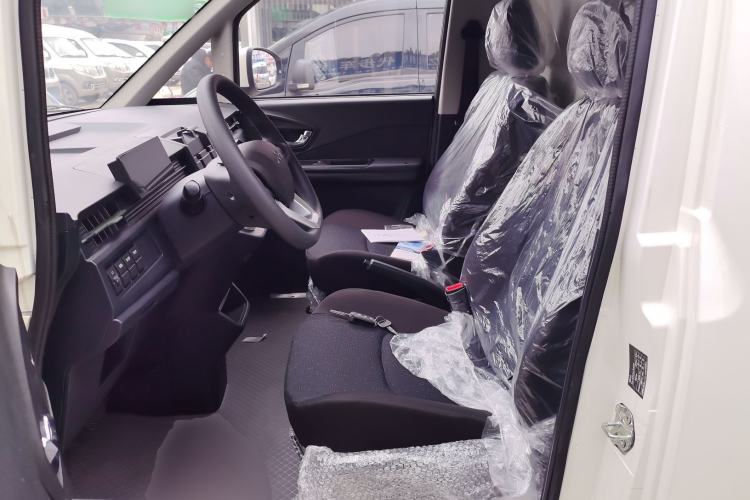 Used New Gonow Aoteng 2024 Pro Standard Edition 41.93 kWh Tianjin Hengtian Left Front Seat