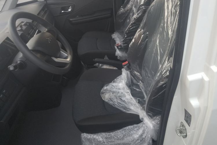 Used New Gonow Aoteng 2024 Pro Standard Edition 41.93 kWh Tianjin Hengtian Left Front Seat