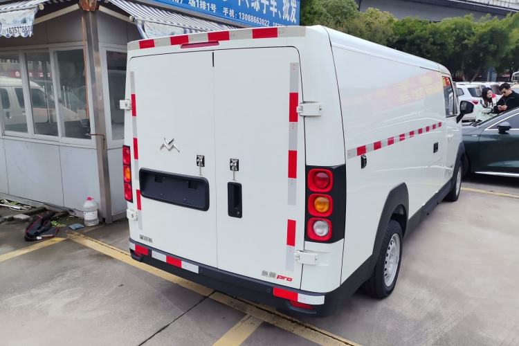 Used New Gonow Aoteng 2024 Pro Standard Edition 41.93 kWh Tianjin Hengtian Rear Right 45 Deg