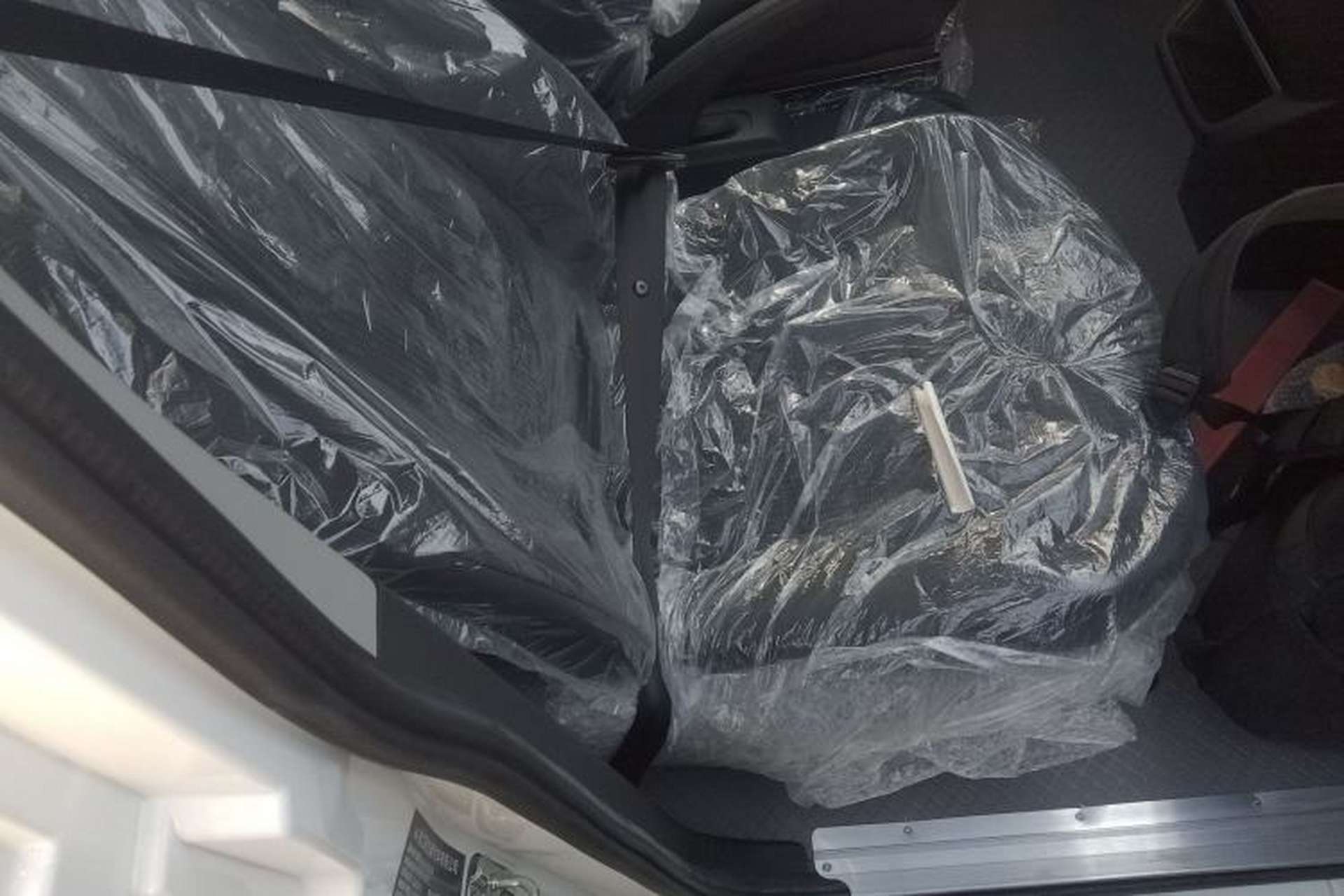 Used New Gonow Aoteng 2024 Pro Standard Edition 41.93 kWh Tianjin Hengtian Right Front Seat