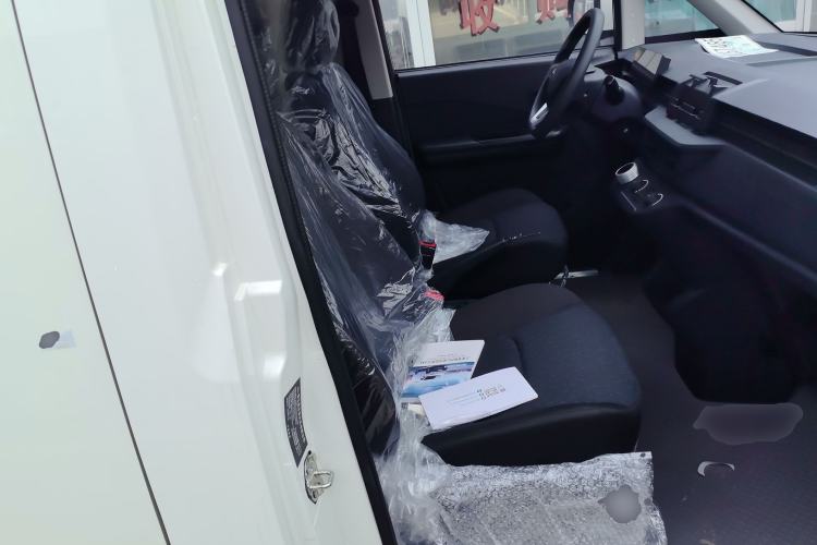 Used New Gonow Aoteng 2024 Pro Standard Edition 41.93 kWh Tianjin Hengtian Right Front Seat