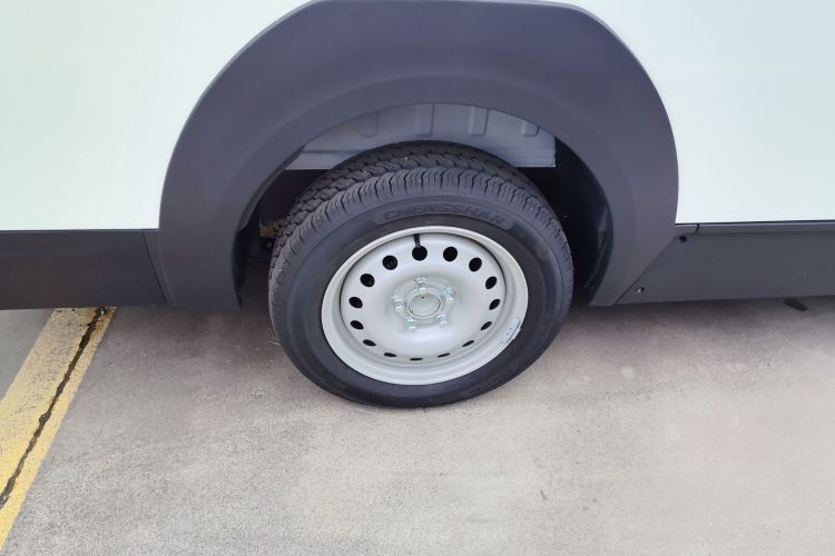 Used New Gonow Aoteng 2024 Pro Standard Edition 41.93 kWh Tianjin Hengtian Right Rear Wheel Hub