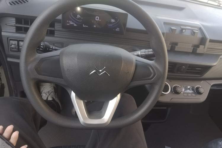 Used New Gonow Aoteng 2024 Pro Standard Edition 41.93 kWh Tianjin Hengtian Steering Wheel