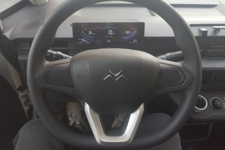 Used New Gonow Aoteng 2024 Pro Standard Edition 41.93 kWh Tianjin Hengtian Steering Wheel