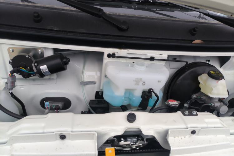 Used New Gonow Ruizheng L 2024 39.6 kWh Tianjin Guoxuan Engine Bay