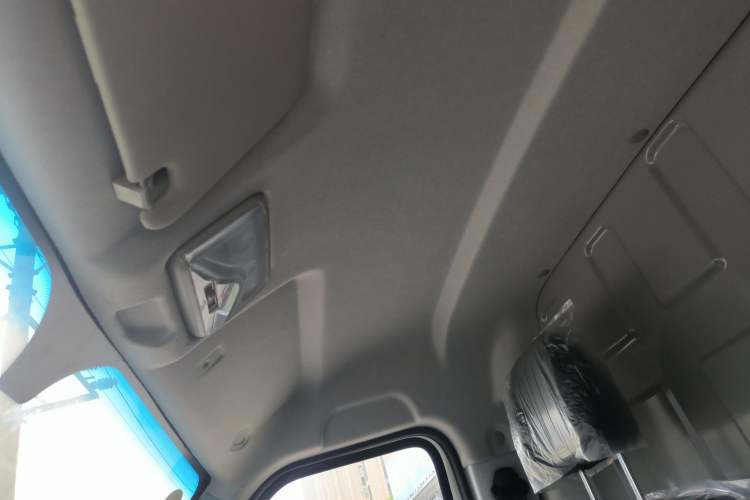 Used New Gonow Ruizheng L 2024 39.6 kWh Tianjin Guoxuan Headliner