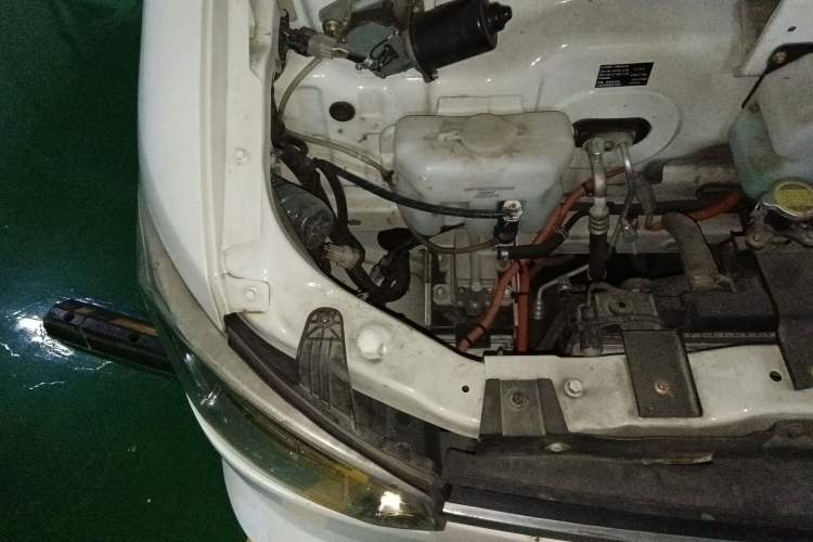 Used New Gonow Shuailing 2023 Standard Range with 41.64 kWh Lishen Power Engine Bay Right
