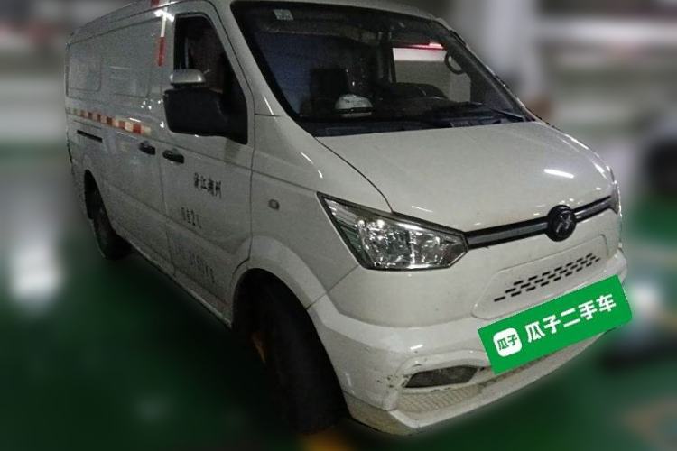 Used New Gonow Shuailing 2023 Standard Range with 41.64 kWh Lishen Power Front Right 45 Deg