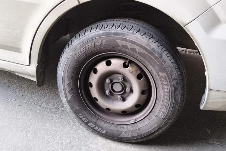 Used New Gonow Shuailing 2022 Standard Range 41.93 kWh Tianjin Hengtian Right Front Wheel Hub