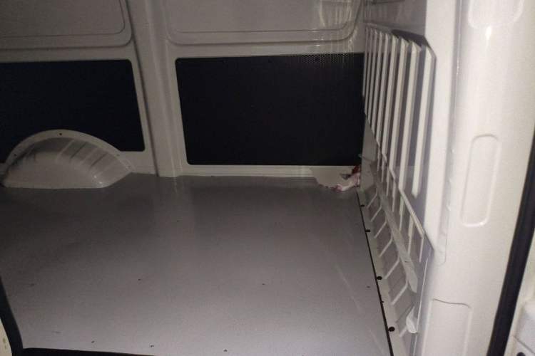 Used New Gonow Shuailing 2023 Standard Range 41.93 kWh Tianjin Guoxuan Roof