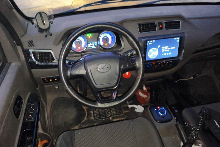Used New Gonow Shuailing 2023 Standard Range 41.93 kWh Tianjin Guoxuan Steering Wheel