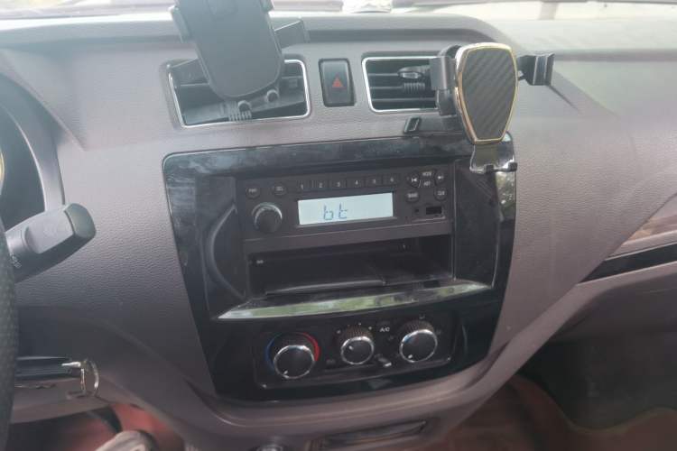 Used New Gonow Shuailing 2022 Standard Range with 41.64 kWh Lishen Power Audio And AC Panel