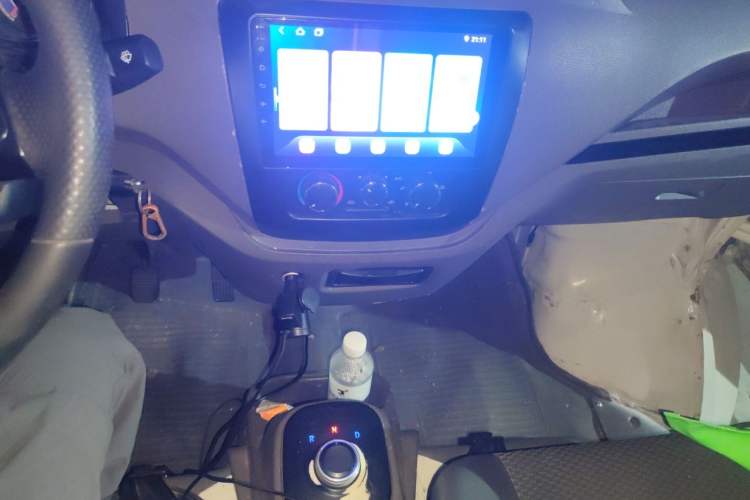 Used New Gonow Shuailing 2022 Standard Range with 41.64 kWh Lishen Power Audio And AC Panel