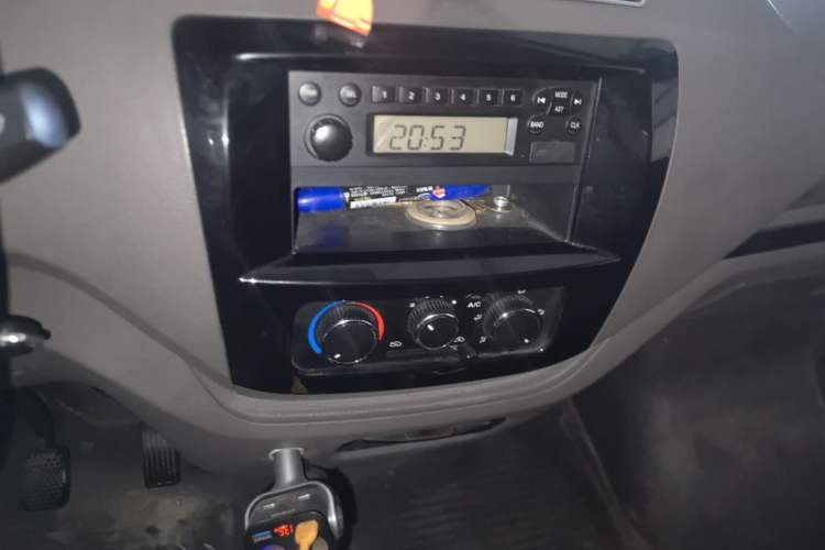 Used New Gonow Shuailing 2022 Standard Range with 41.64 kWh Lishen Power Audio And AC Panel