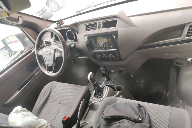 Used New Gonow Shuailing 2022 Standard Range with 41.64 kWh Lishen Power Center Console