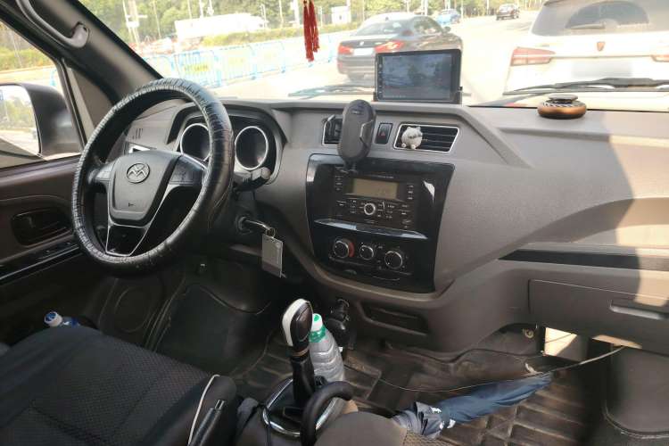 Used New Gonow Shuailing 2022 Standard Range with 41.64 kWh Lishen Power Center Console