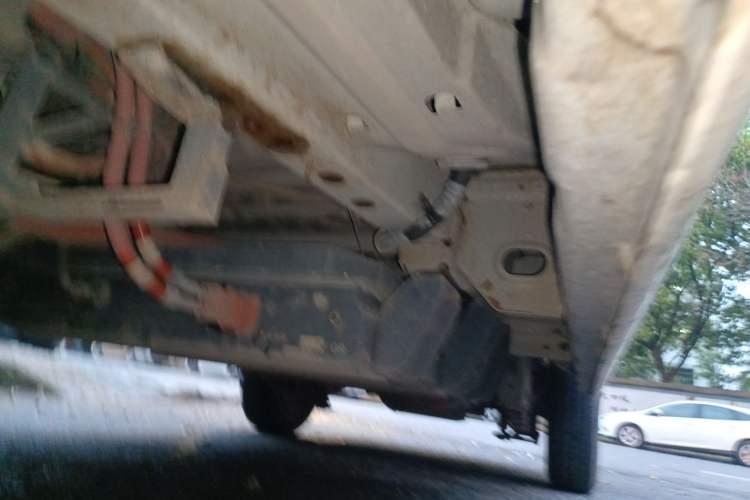 Used New Gonow Shuailing 2022 Standard Range with 41.64 kWh Lishen Power Chassis Front Left