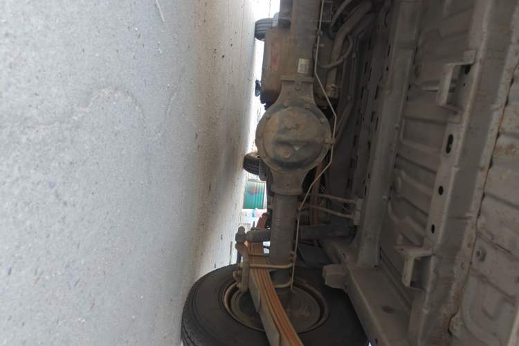 Used New Gonow Shuailing 2022 Standard Range with 41.64 kWh Lishen Power Chassis Rear