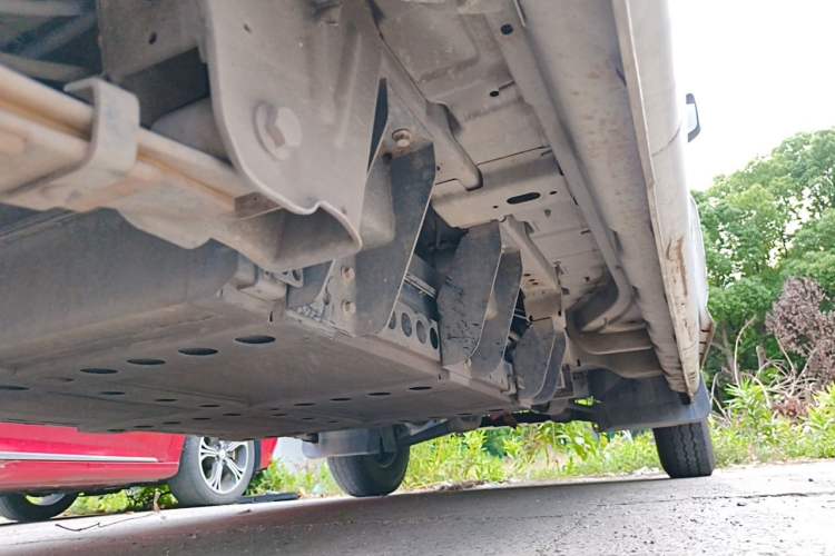Used New Gonow Shuailing 2022 Long-Range Version 49.92 kWh Chassis Rear Right
