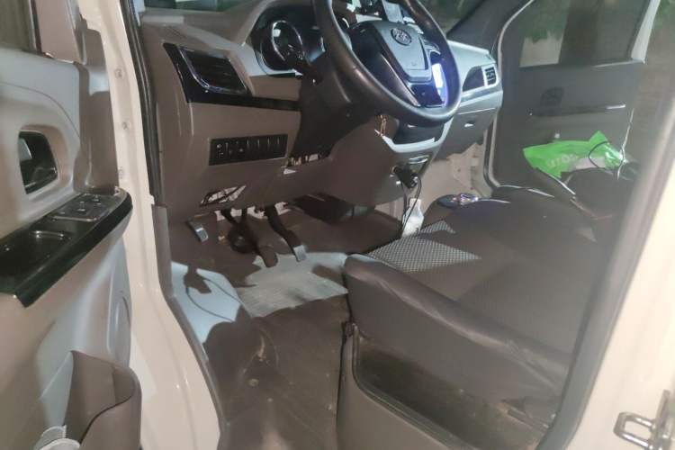 Used New Gonow Shuailing 2022 Standard Range with 41.64 kWh Lishen Power Driver Seat