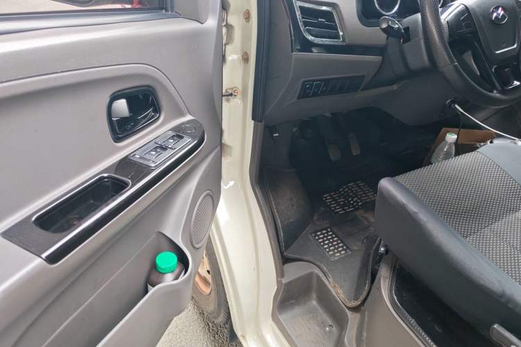 Used New Gonow Shuailing 2022 Standard Range 41.93 kWh Tianjin Hengtian Driver Seat