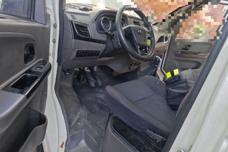Used New Gonow Shuailing 2022 Standard Range with 41.64 kWh Lishen Power Driver Seat