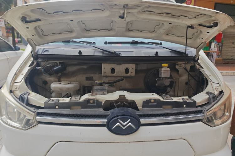 Used New Gonow Shuailing 2022 Standard Range with 41.64 kWh Lishen Power Engine Bay