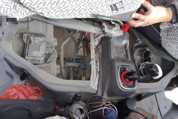 Used New Gonow Shuailing 2022 Standard Range with 41.64 kWh Lishen Power Engine Bay
