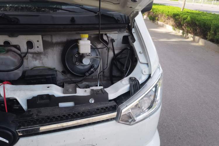 Used New Gonow Shuailing 2022 Standard Range with 41.64 kWh Lishen Power Engine Bay Left
