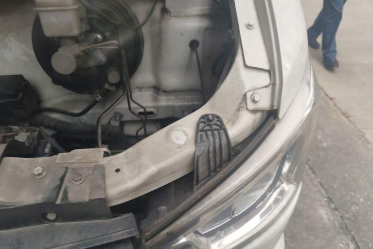 Used New Gonow Shuailing 2022 Standard Range with 41.64 kWh Lishen Power Engine Bay Left