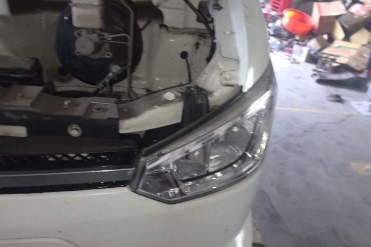Used New Gonow Shuailing 2022 Standard Range with 41.64 kWh Lishen Power Engine Bay Left